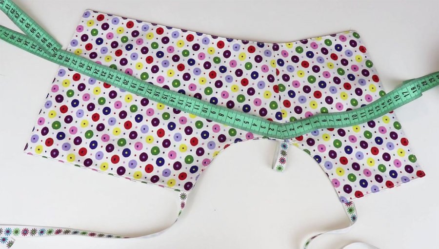 Плечевая накладка с сантиметровыми лентами