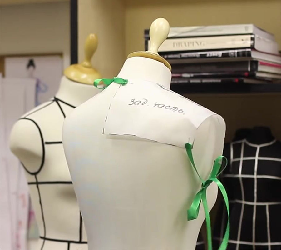 Бесшовный наплечник для снятия мерок