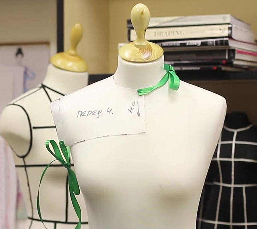 Бесшовная плечевая накладка для снятия мерок